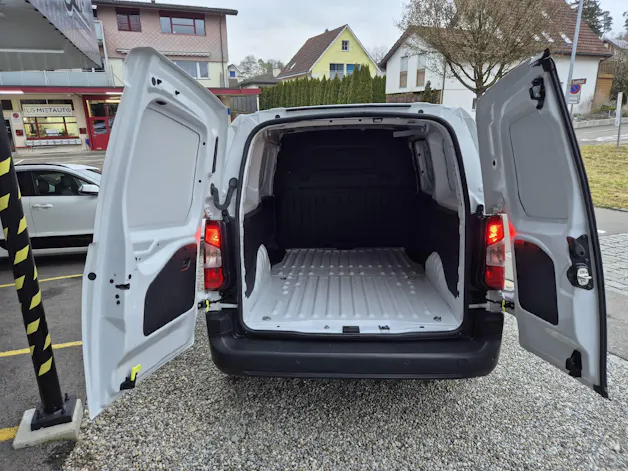 Peugeot e-Partner Kaw. 800 Long 50 kWh Premium