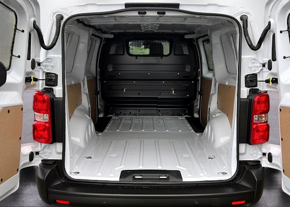 Vehicle image 5 Vehicle image 5