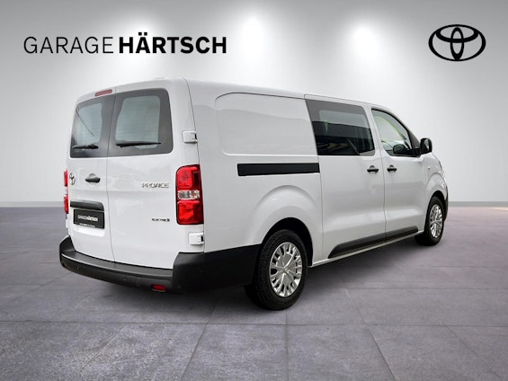 Vehicle image 6 Vehicle image 6