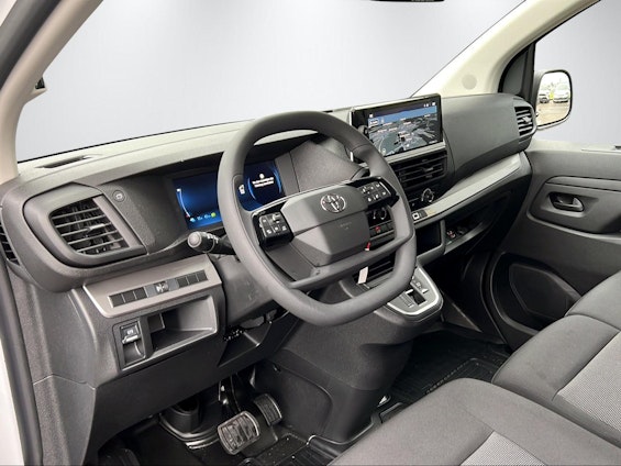 Vehicle image 13 Vehicle image 13