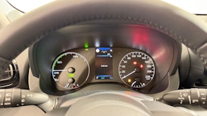 Vehicle image TOYOTA Yaris 1.5 VVT-i HSD Comfort