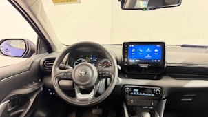 Vehicle image TOYOTA Yaris 1.5 VVT-i HSD Comfort