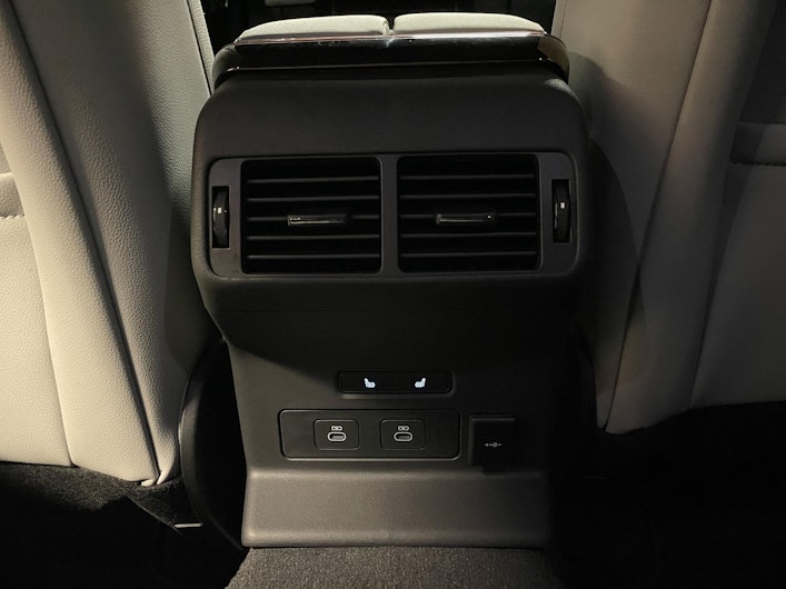 immagine del veicolo LAND ROVER RANGE ROVER VELAR