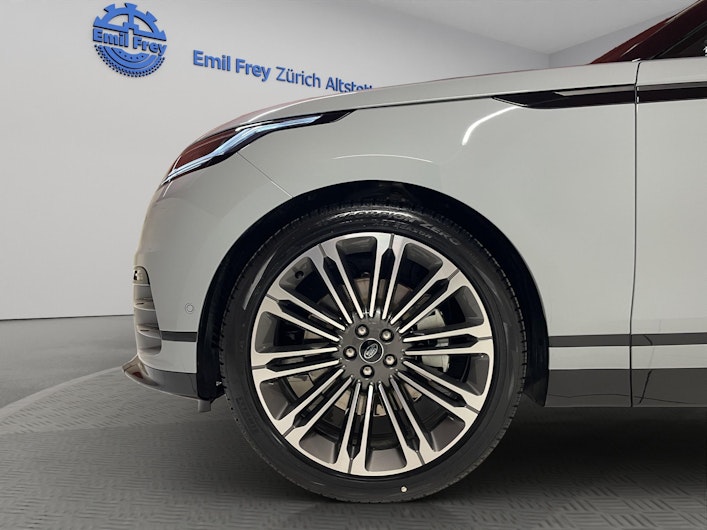 immagine del veicolo LAND ROVER RANGE ROVER VELAR