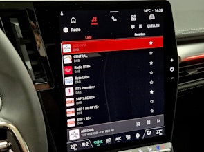 Vehicle image MITSUBISHI Eclipse Cross Instyle