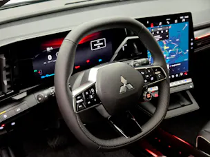 Mitsubishi Eclipse Cross Instyle ab 0.8% Leasing