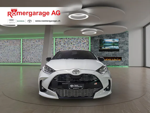 Toyota Yaris 1.5 VVT-i HSD GR Sport