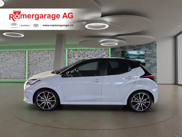 Toyota Yaris 1.5 VVT-i HSD GR Sport