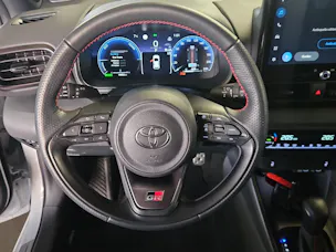Toyota Yaris 1.5 VVT-i HSD GR Sport
