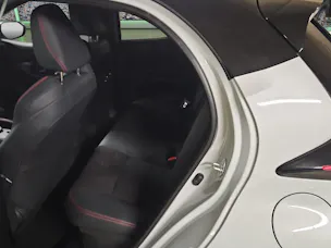 Toyota Yaris 1.5 VVT-i HSD GR Sport