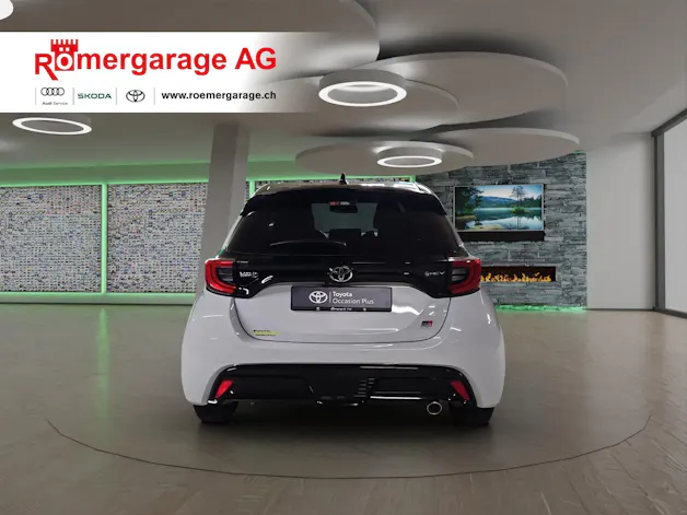 Toyota Yaris 1.5 VVT-i HSD GR Sport