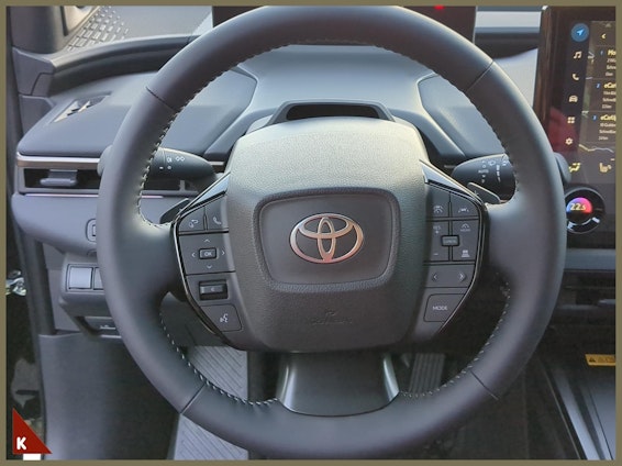 Vehicle image 9 Vehicle image 9