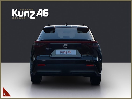 Vehicle image 4 Vehicle image 4