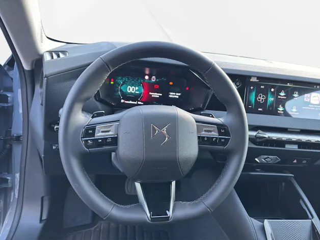 DS Automobiles No4 1.2 Hybrid Pallas
