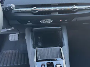 DS Automobiles No4 1.2 Hybrid Pallas