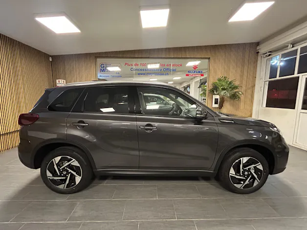 Suzuki Vitara 1.4 T Compact Top Hybrid 4x4