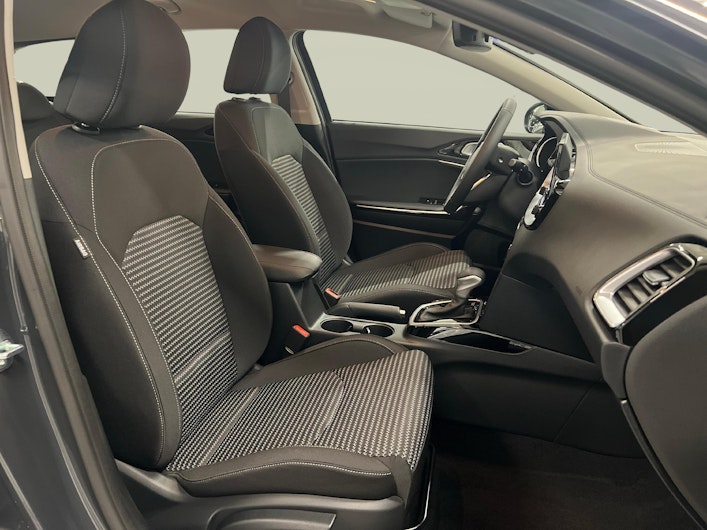 Vehicle image KIA CEED