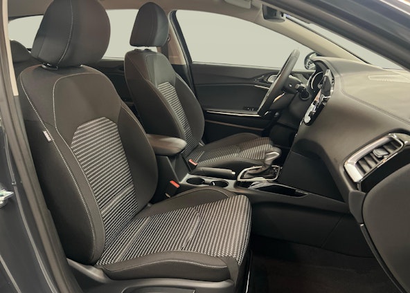 Vehicle image 9 Vehicle image 9