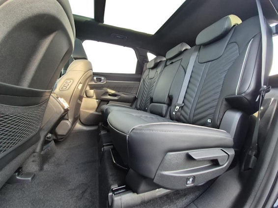 Vehicle image 9 Vehicle image 9