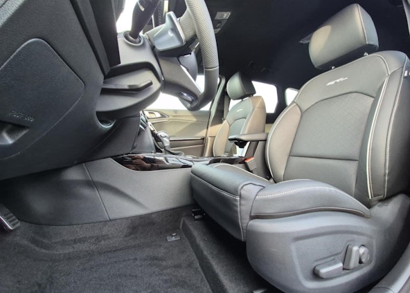 Vehicle image 4 Vehicle image 4