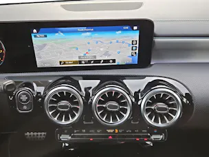 Mercedes-Benz CLA SB 250 Sw. Star 4M 7G