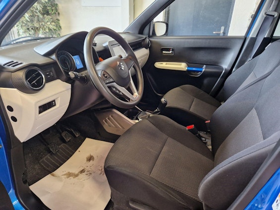 Vehicle image 9 Vehicle image 9