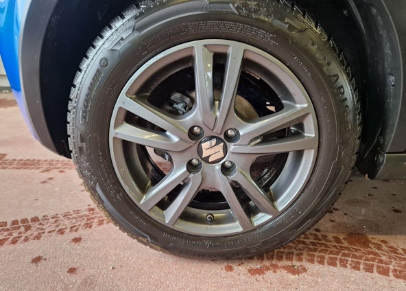 Vehicle image 6 Vehicle image 6