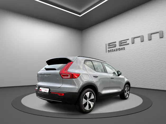Volvo XC40 B3 Benzin Mild Hybrid Plus Dark DCT