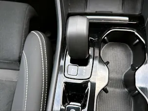 Volvo XC40 B3 Benzin Mild Hybrid Plus Dark DCT