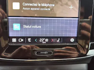Volvo XC40 B3 Benzin Mild Hybrid Plus Dark DCT