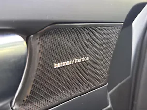 Volvo XC40 B3 Benzin Mild Hybrid Plus Dark DCT