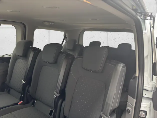 Ford Tourneo C Bus 320 L1 2.0 EcoBlue 136 Titanium