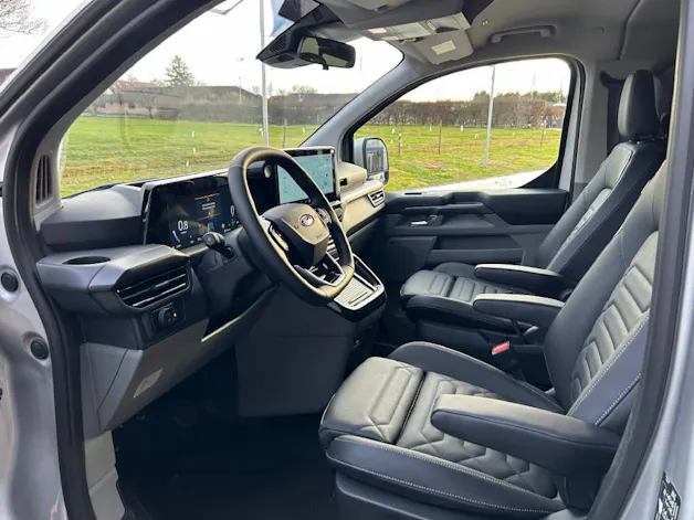 Ford Tourneo Custom Bus 320 L1 2.0 EcoBlue 170 Titanium X