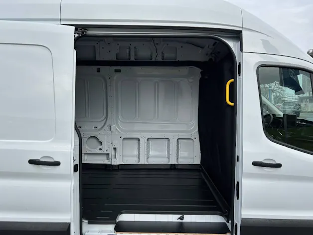 Ford E-Transit Van 425 L3H3 68kWh Trend