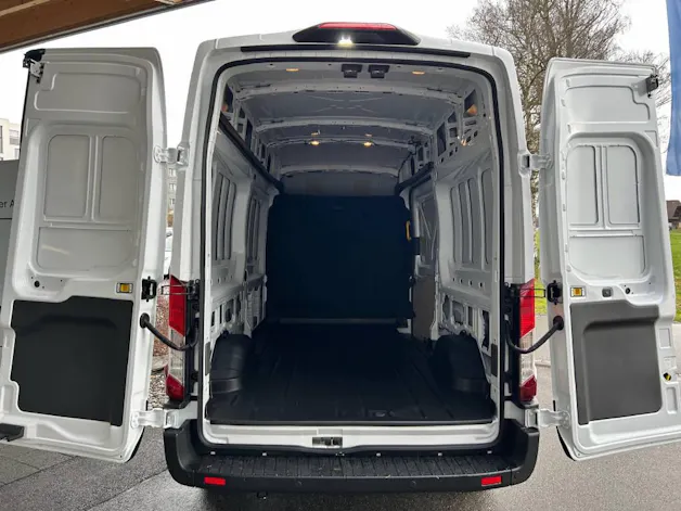 Ford E-Transit Van 425 L3H3 68kWh Trend
