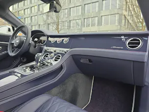 Bentley Continental GT 4.0 V8 PHEV AZURE 680 PS/1.9 % Leasing möglich