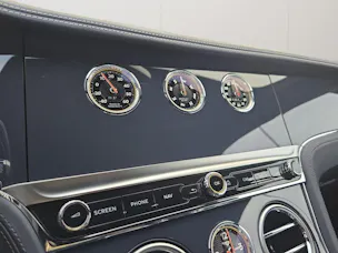 Bentley Continental GT 4.0 V8 PHEV AZURE 680 PS/1.9 % Leasing möglich