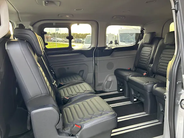 Ford Tourneo Bus 320 L1H1 Titanium X Automat