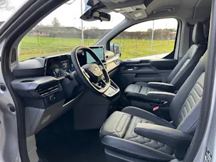 Ford Tourneo Bus 320 L1H1 Titanium X Automat