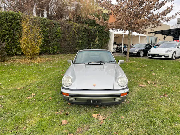 Porsche 911 Carrera