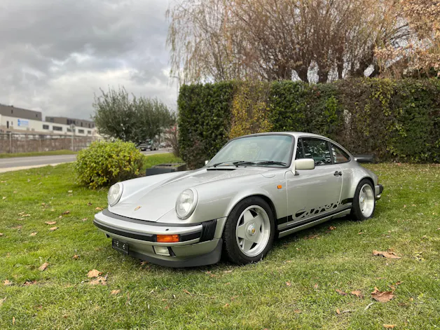 Porsche 911 Carrera