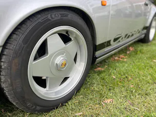 Porsche 911 Carrera