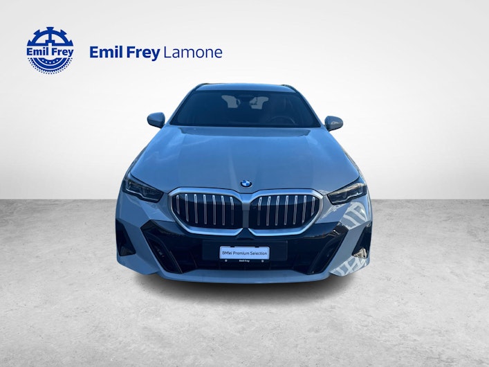 Vehicle image BMW 5 SERIES