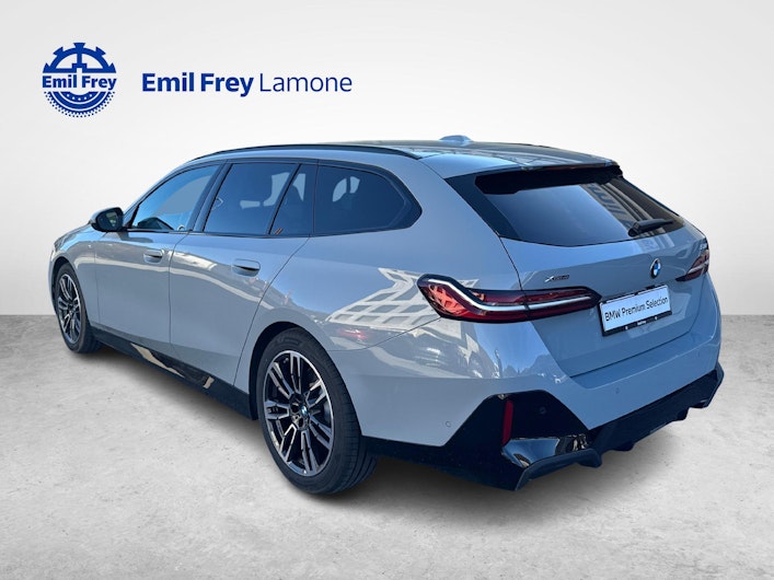 Vehicle image BMW 5 SERIES