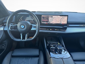 Vehicle image BMW 520d xDrive Touring
