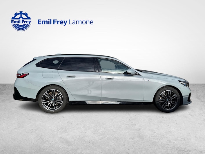 Vehicle image BMW 5 SERIES
