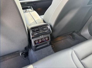 Vehicle image BMW 520d xDrive Touring