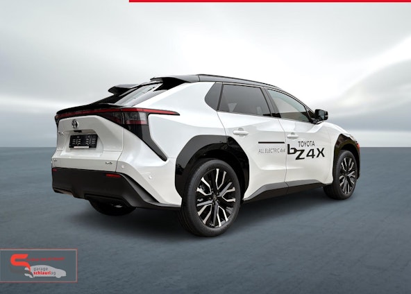 Vehicle image 4 Vehicle image 4