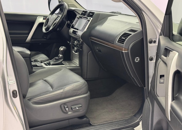 Vehicle image 7 Vehicle image 7