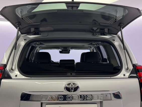 Vehicle image 11 Vehicle image 11